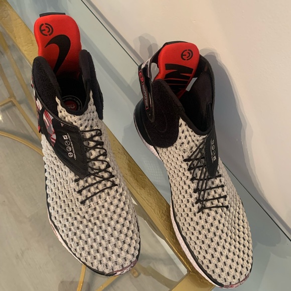 AIR ZOOM UNVRS 'LIGHT FLUORESCENT' - Picture 5 of 12